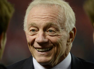 Illustration for article titled Eight Photos Of Jerry Jones